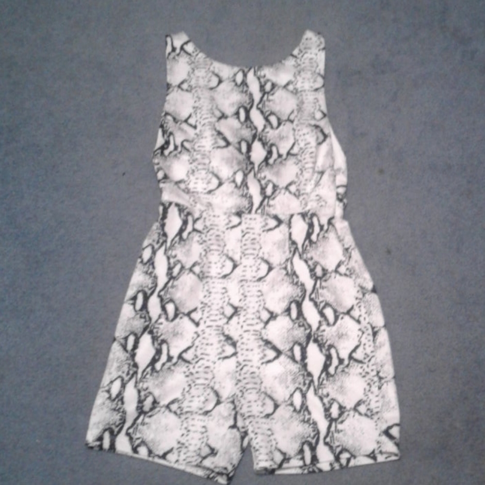 Snakeskin pattern romper NWT